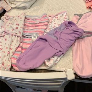 5- “SwaddleMe” Velcro Swaddles
